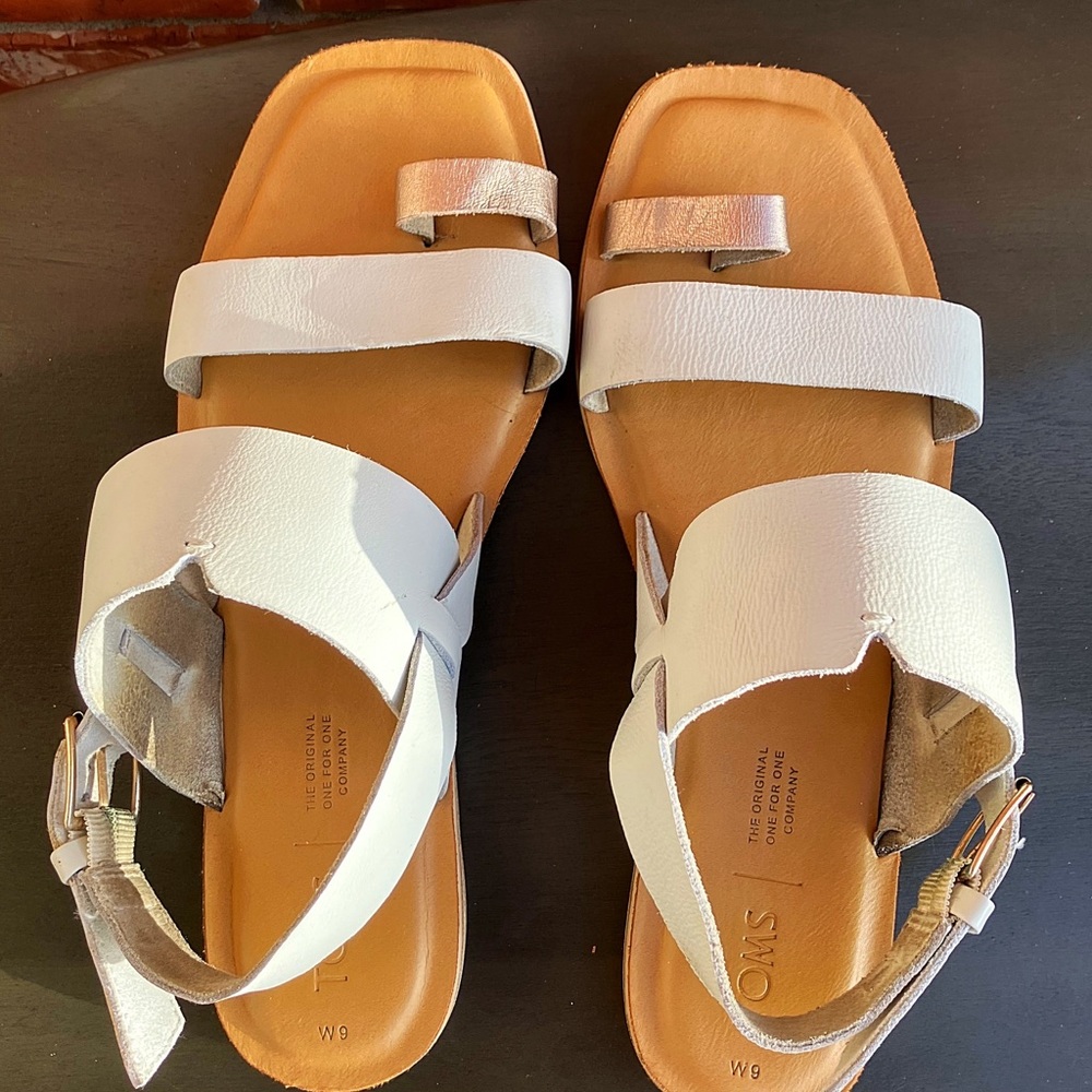 Toms sandals